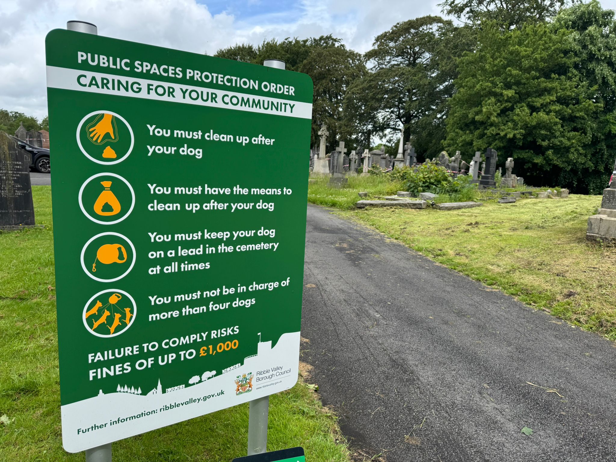 A warning sign regarding dogs from Clitheroe Cemetery
